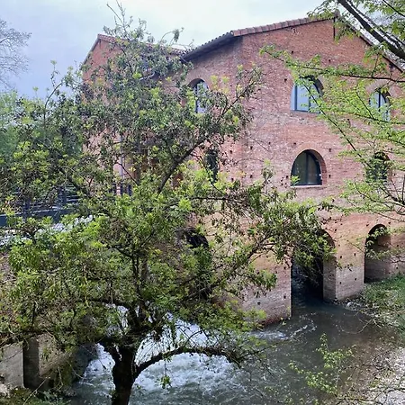 Le Moulin De La Flambere شقة